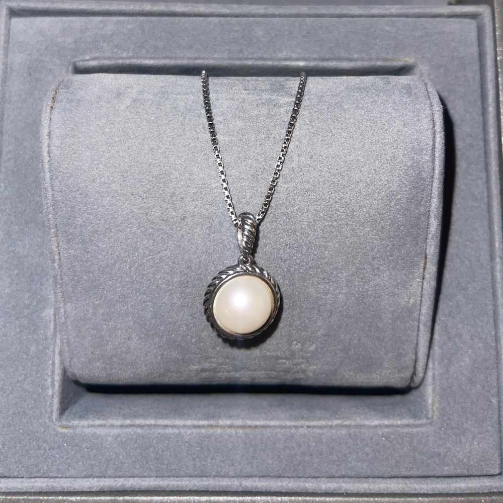 David Yurman Cable Pearl Pendant Necklace
